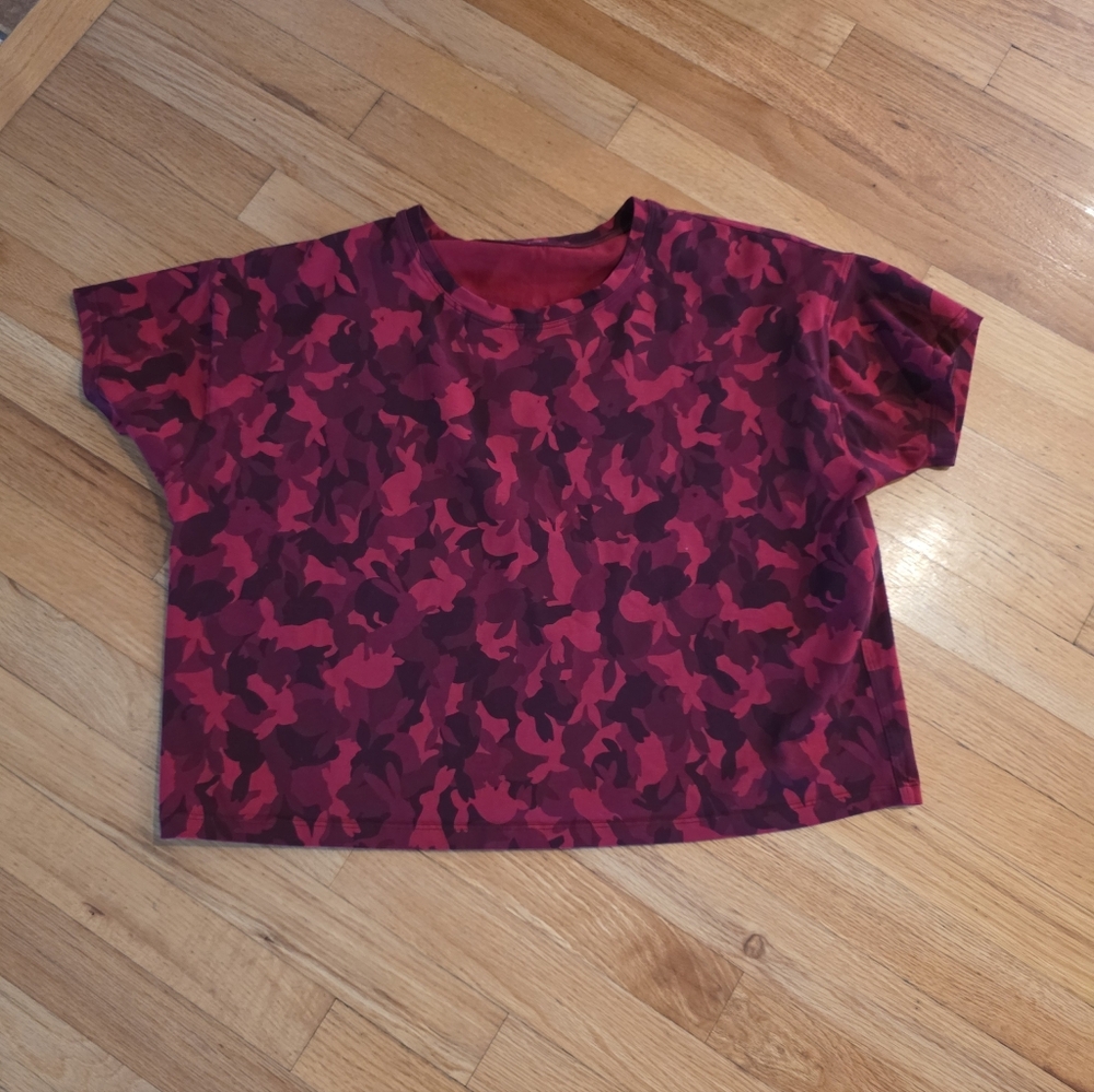 Lululemon New Year Cates Tee Rabbit All Over Red Multi Print- Rare